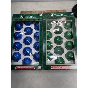 Vtg Kmart Brand TrimAHome 26 ct Green COLOR GLASS Holiday Ornaments Boxed